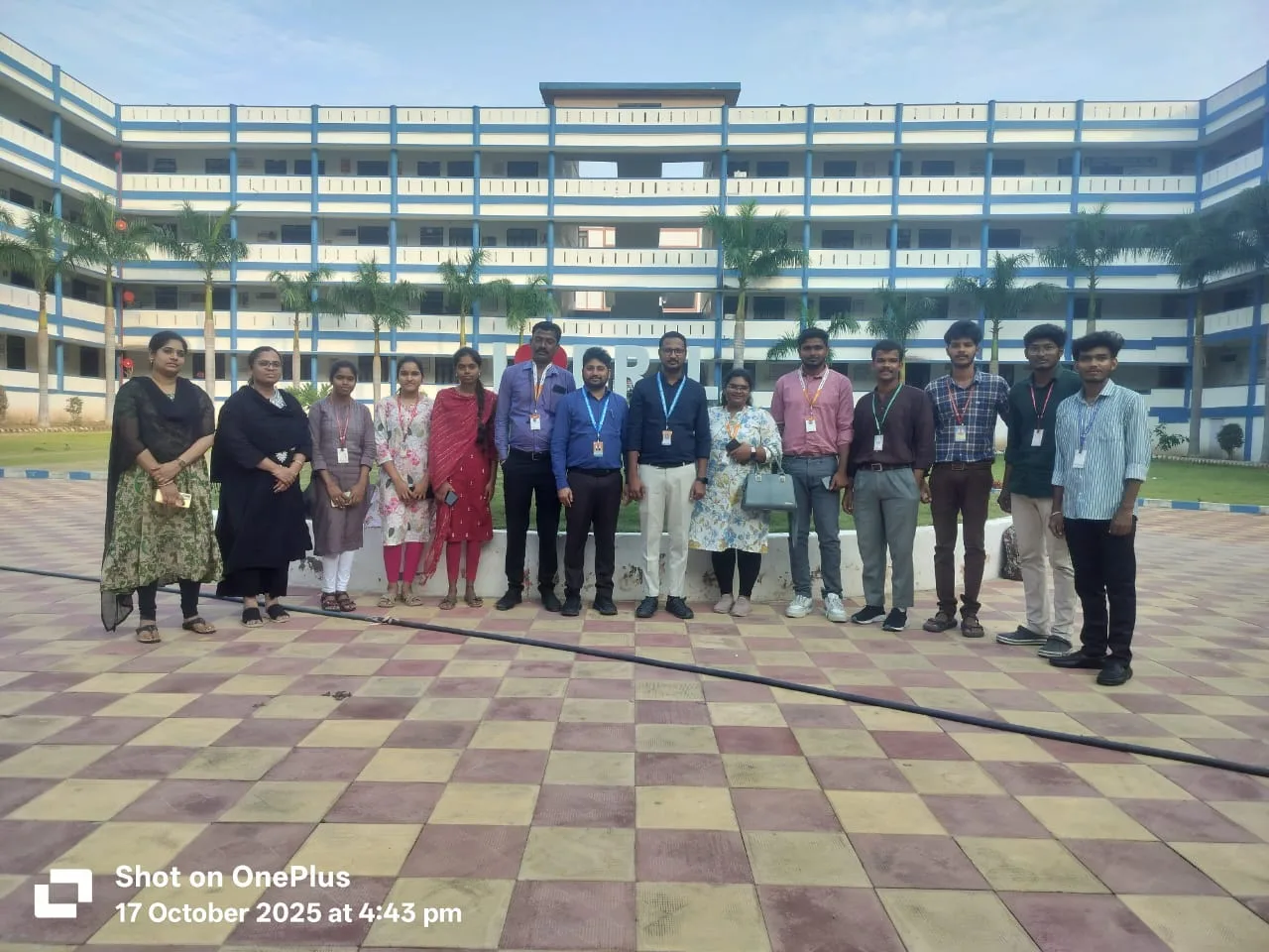 TEN THOUSAND CODERS Campus Drive – BRIL